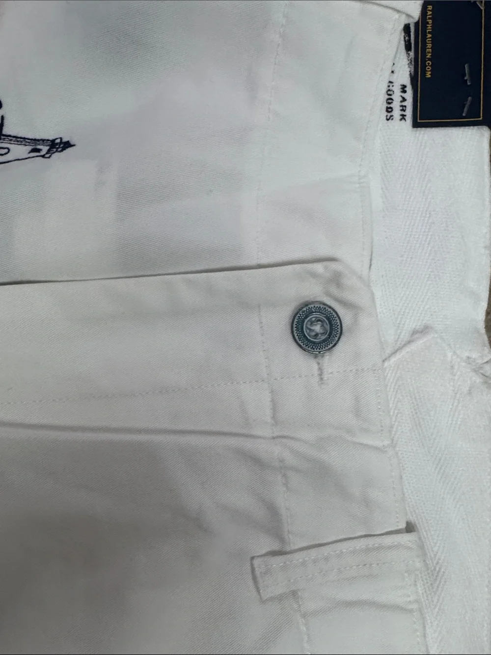Polo by Ralph Lauren White Men's Flat-Front Lighthouse Embroidered Shorts - Picture 3 of 6